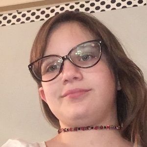 Meet your Posher, Lila